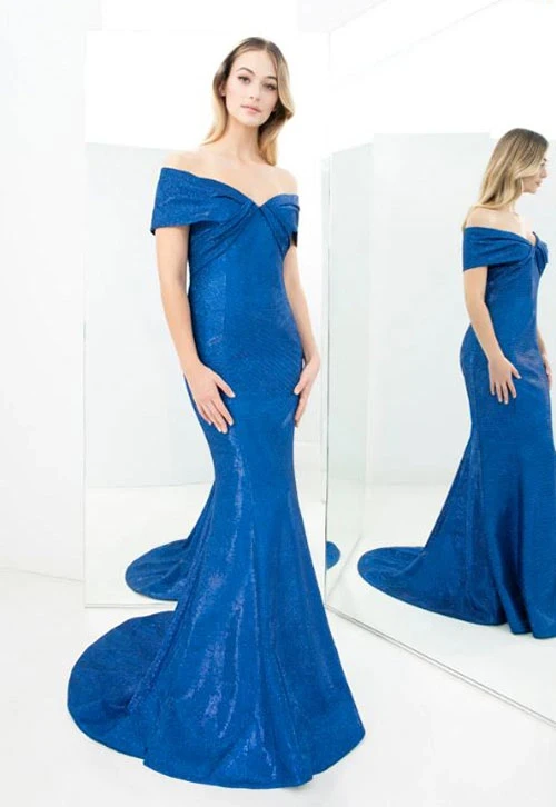 Gallery Image #slidesGrid32