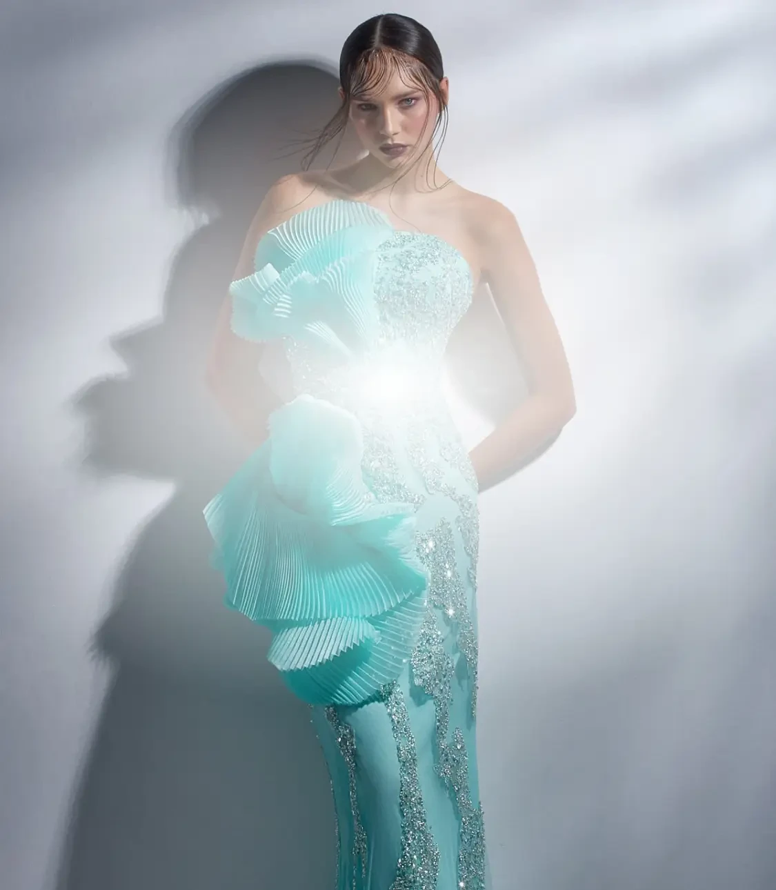 Mobile Gorgeous Couture Designs for Every Occasions Banner